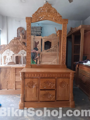ফার্নিচার আসবার পত্র